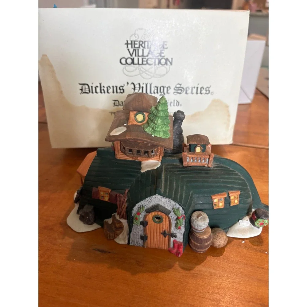 Department 56 Dickens Village Peggotty's Seaside Cottage David Copperfield Green